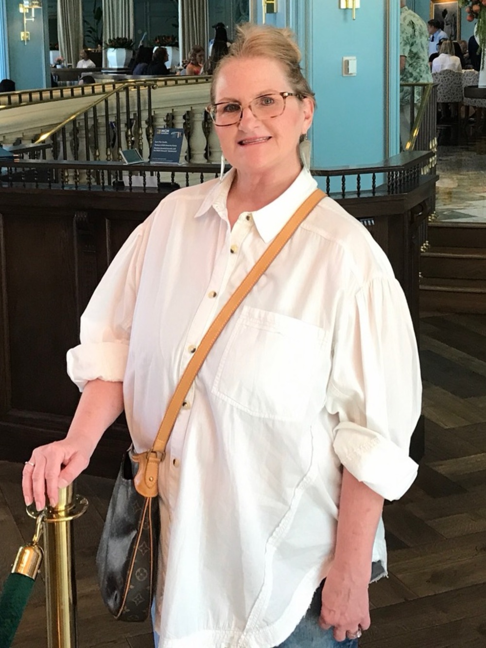 Louis Vuitton Odeon PM Monogram Canvas Crossbody with Vachetta Trim - Picture 2 of 15